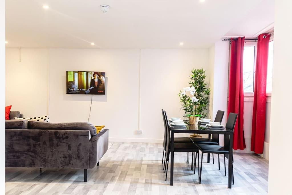 2 Bed With Free Parking Daire Londra Dış mekan fotoğraf
