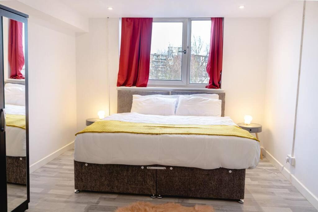 2 Bed With Free Parking Daire Londra Dış mekan fotoğraf